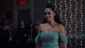 A Very Merry Beauty Salon