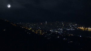 البحر وموجاته