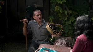 Yang Patah Tumbuh, Yang Hilang Berganti